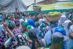 5d4885fa-4664-4436-9409-ba76e76319d9-300x201 Residents Hail Governor AbdulRazaq as Otte/Budo-Egba Waterworks Comes Alive