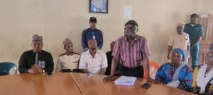 931d8982-de7f-4632-8667-1e5bd9ee091c-300x135 KDG Hails Ilorin West Chairman’s Investment in Human Capital, Urges Other Councils to Follow Suit