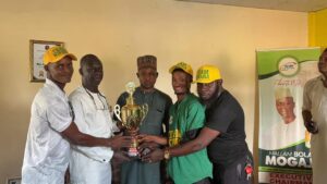 ff017e7d-ce1b-42f8-8949-a238e3557bcf-300x169 Team Kwara Presents National Baseball League Trophy to Sports Commission Executive Chairman