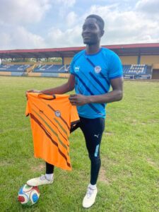 899a5b8b-60ea-465a-a0a3-8bd5b9b15d5f-225x300 Former Bayelsa United and ABS Goalkeeper Muyiwa  Joins Crown FC, Targets NPFL Promotion