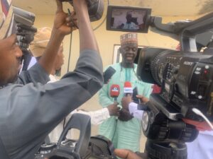 IMG_2527-300x225 Gov AbdulRazaq Rewards Asaba 2025 National Youth Games Medalists, Hosts Parents in Ilorin