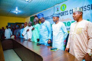 deb8cdc0-d60a-40ba-a10f-631b04e74bb2-300x200 Gov AbdulRazaq Rewards Asaba 2025 National Youth Games Medalists, Hosts Parents in Ilorin