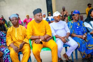 9f2c010d-1e62-4442-94b3-539b2ceb6b45-300x200 Loyalty Exhibited As Stakeholders endorse APC Ipetu/Rore/Aran-Orin Ward Executives for Another Term