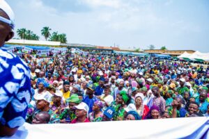 5588fa7a-0cdf-4b3f-a828-977dfe57f57c-300x200 APC in Kwara South Unites for Tinubu’s Second Term, Backs Kwara North Governorship