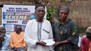 a17ab152-e6df-4fe5-a6ac-49c03612e820-300x169 Beneficiaries, Warah Osin/Egbejila Ward Residents Commend Oba AbdulKadri Magaji Over Cash Support Scheme